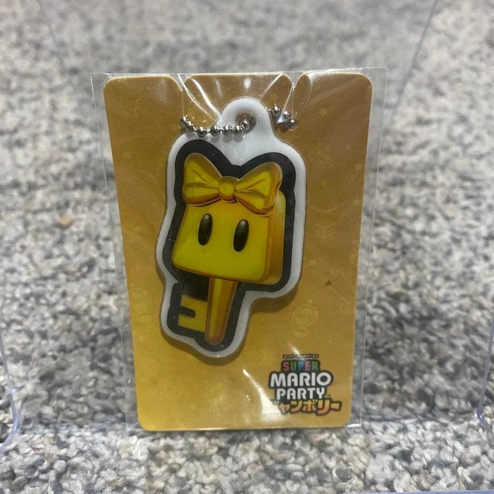 Nintendo Super Mario Party Jamboree Key Keychain 7-11 Promo Yellow Multi NEW
